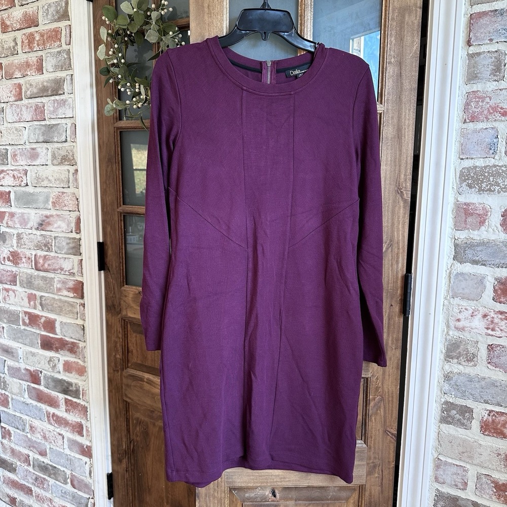 Dalia Dress Sheath Medium Burgundy Round Neck Long Sleeve Zipper‎ Back
